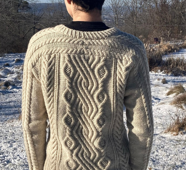 Dreams of Aran / DROPS 135-3 - Free knitting patterns by DROPS Design